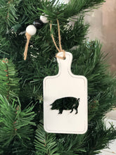 Load image into Gallery viewer, Country Cutting Board Farm Animal Ornament
